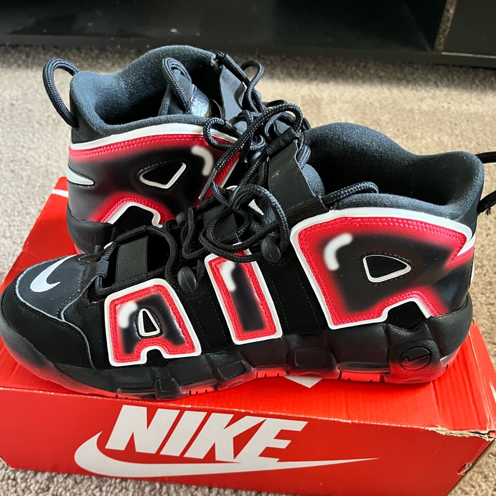 Used shoes only wear a few times still in great condition